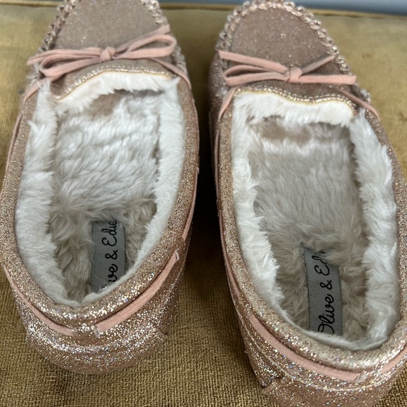 Rose gold sparkle kid’s (5) moccasin-like new - Picture 5 of 7